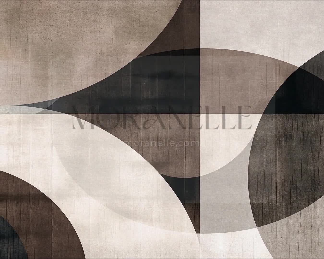 Slow RTL slide showcasing the abstract geometric painting's design and colors.